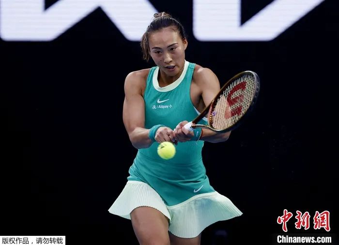 郑钦文澳网女单决赛不敌萨巴伦卡 创个人大满贯