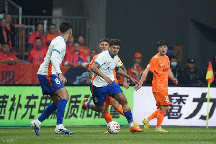 克雷桑伤愈谢文能复出 山东泰山迎战河南队