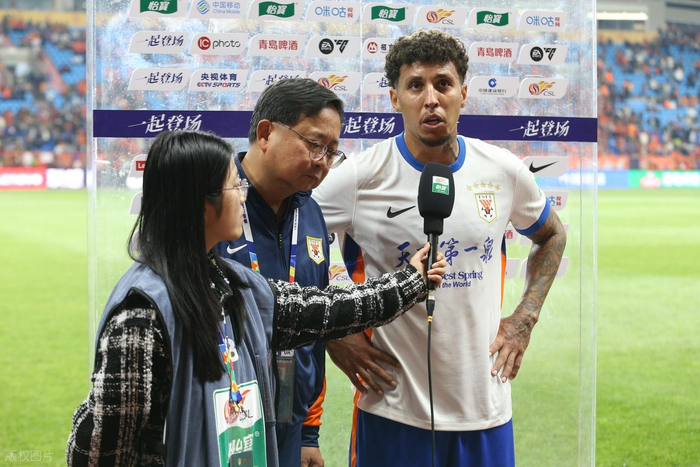 克雷桑伤愈谢文能复出 山东泰山迎战河南队