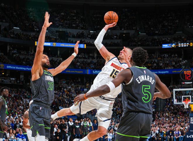 掘金季后赛首战失利暴露阵容隐患